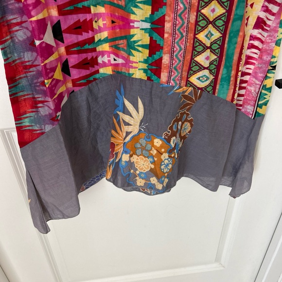 JOHNNY WAS Colorful Mixed Media Roll Tab Sleeve Lightweight Tunic Top Sz S - Picture 6 of 9
